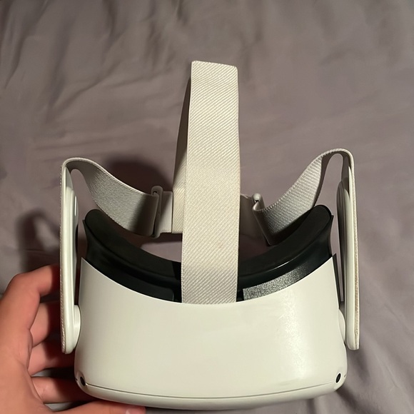 Oculus Quest 2 128 Gb - Picture 6 of 10